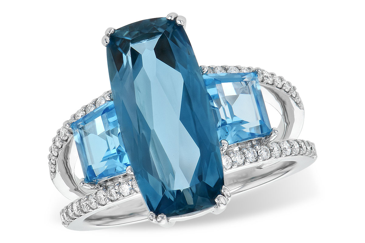 B235-79037: LDS RG 6.40 TW BLUE TOPAZ 6.67 TGW
