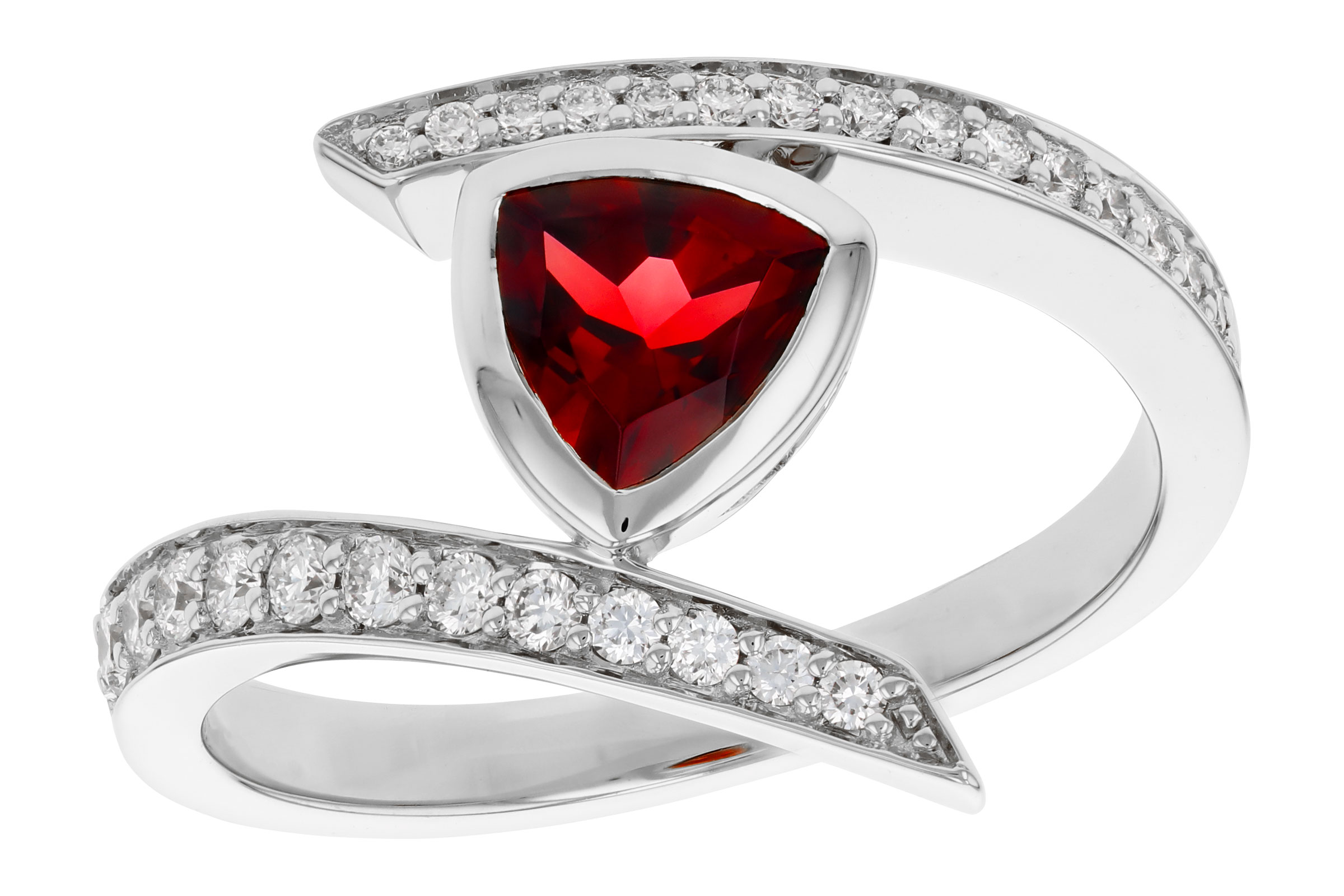 C321-21773: LDS RG .84 GARNET 1.08 TGW (6MM GAR)