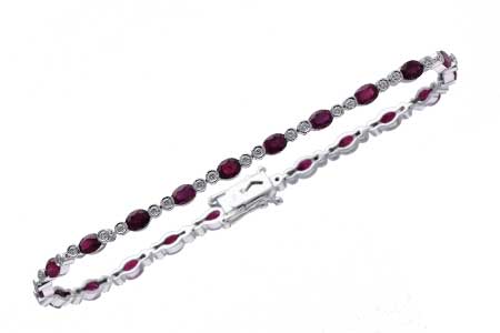 D229-45382: BRACELET 4.08 RUBY 4.55 TGW