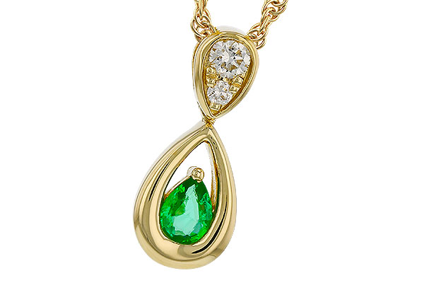 G320-31773: NECKLACE .10 EMERALD .16 TGW (4x3 EMER)