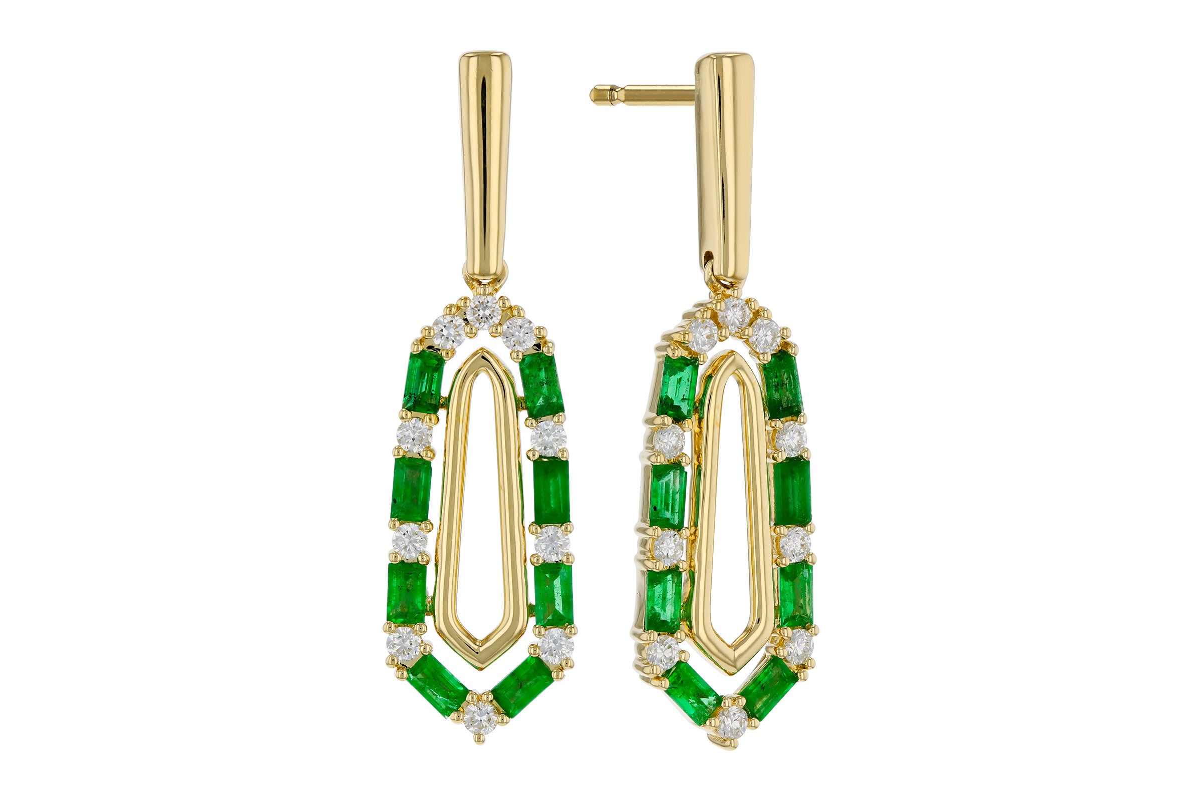G321-21773: EARR .74 TW EMERALD 1.02 TGW