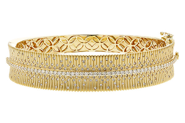 L230-28145: BANGLE BRACELET 1.94 TW (63X54MM)
