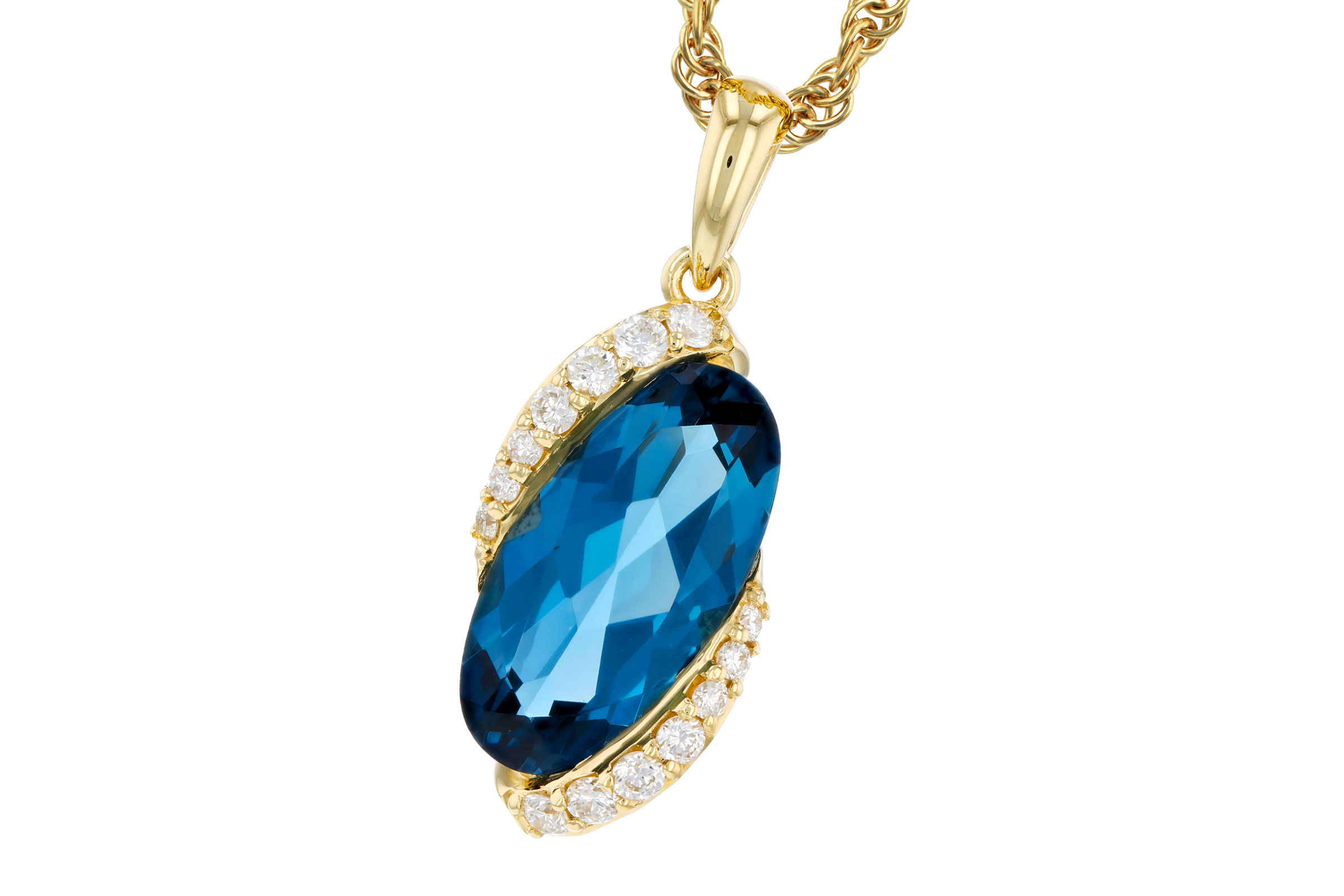 M321-21754: NECK 2.25 LONDON BLUE TOPAZ 2.37 TGW (12x6MM LBT)